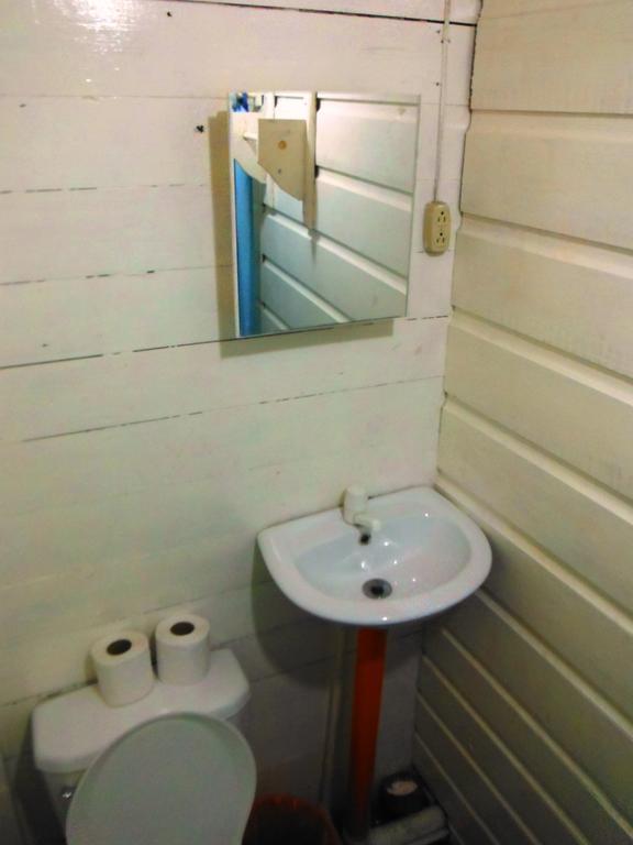 نهر دولسي Hotel Y Restaurante Backpackers الغرفة الصورة