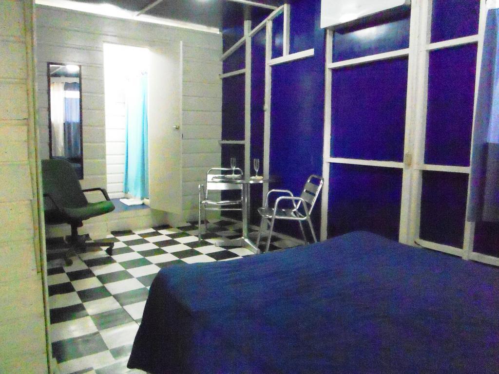 نهر دولسي Hotel Y Restaurante Backpackers الغرفة الصورة