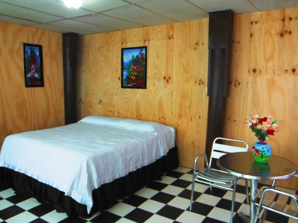 نهر دولسي Hotel Y Restaurante Backpackers الغرفة الصورة