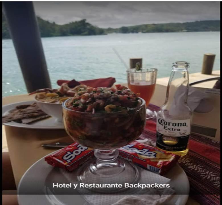 نهر دولسي Hotel Y Restaurante Backpackers المظهر الخارجي الصورة